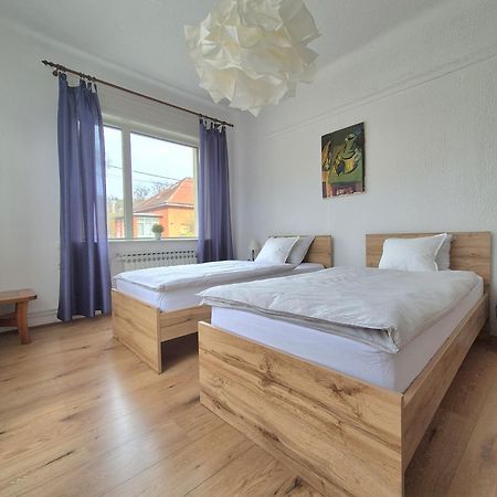 West Capital Apartment Zagreb Exterior foto