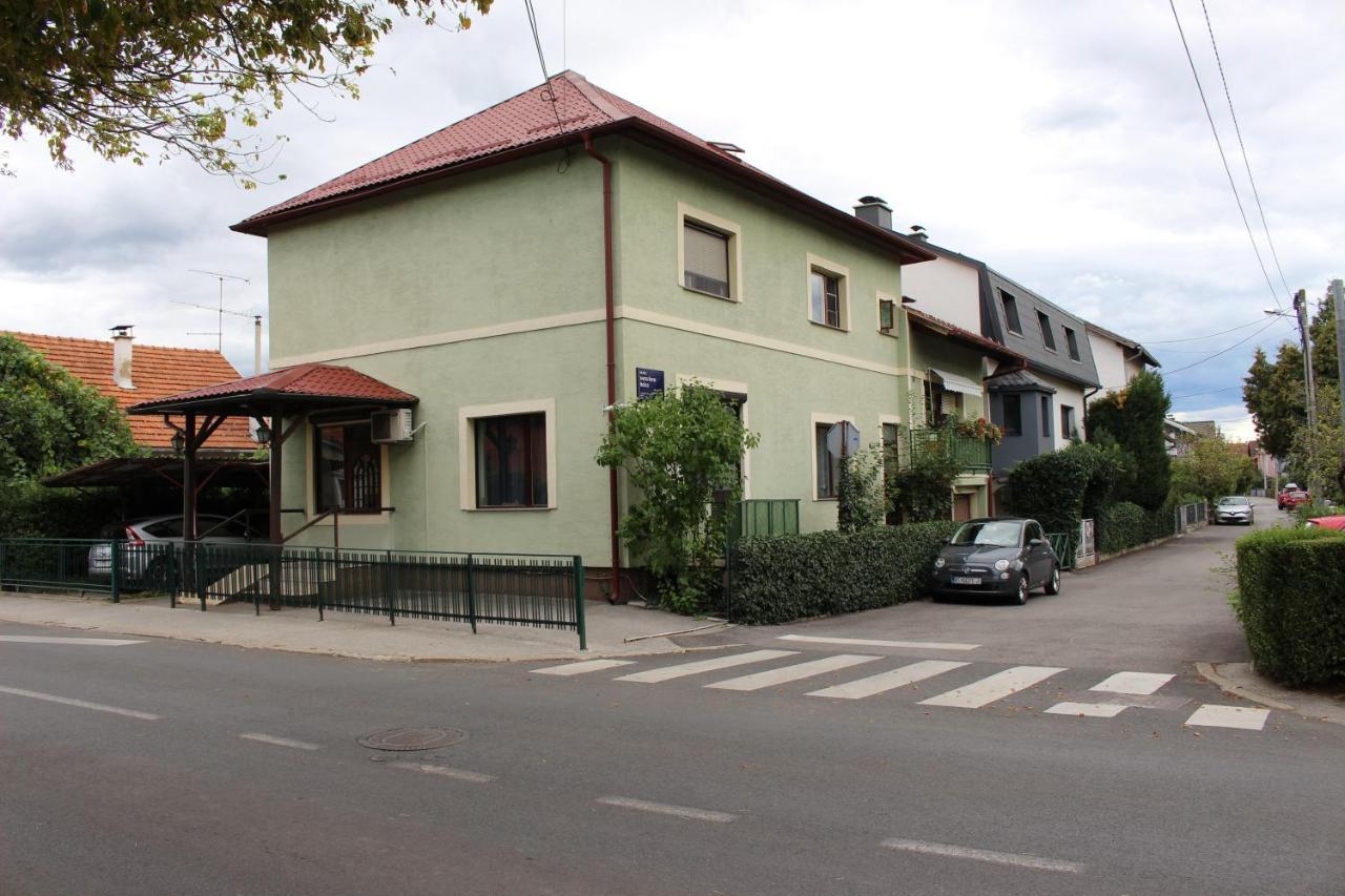 West Capital Apartment Zagreb Exterior foto